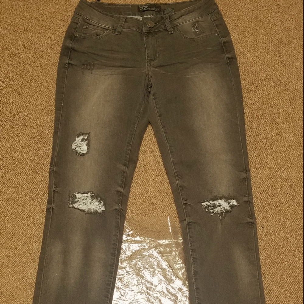 BNWT Rock & Royal charcoal distressed jeans size 1